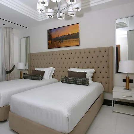 Apartment Royal Suites